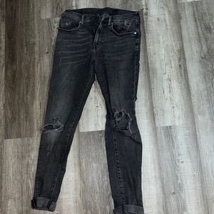 Size 32 black skinny jeans